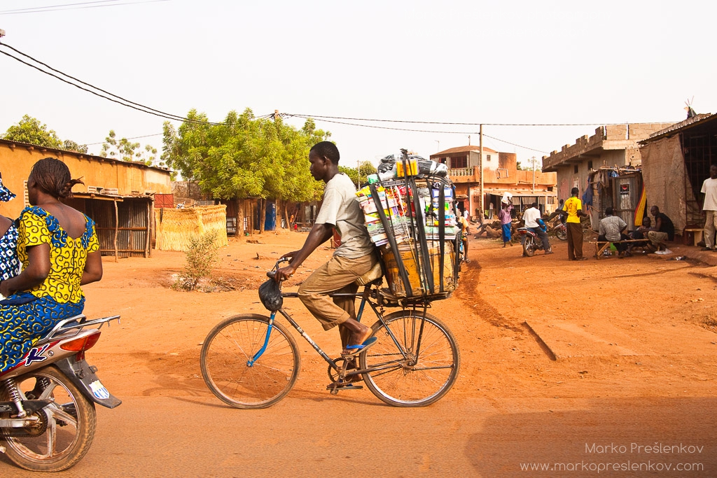 Mobile shop