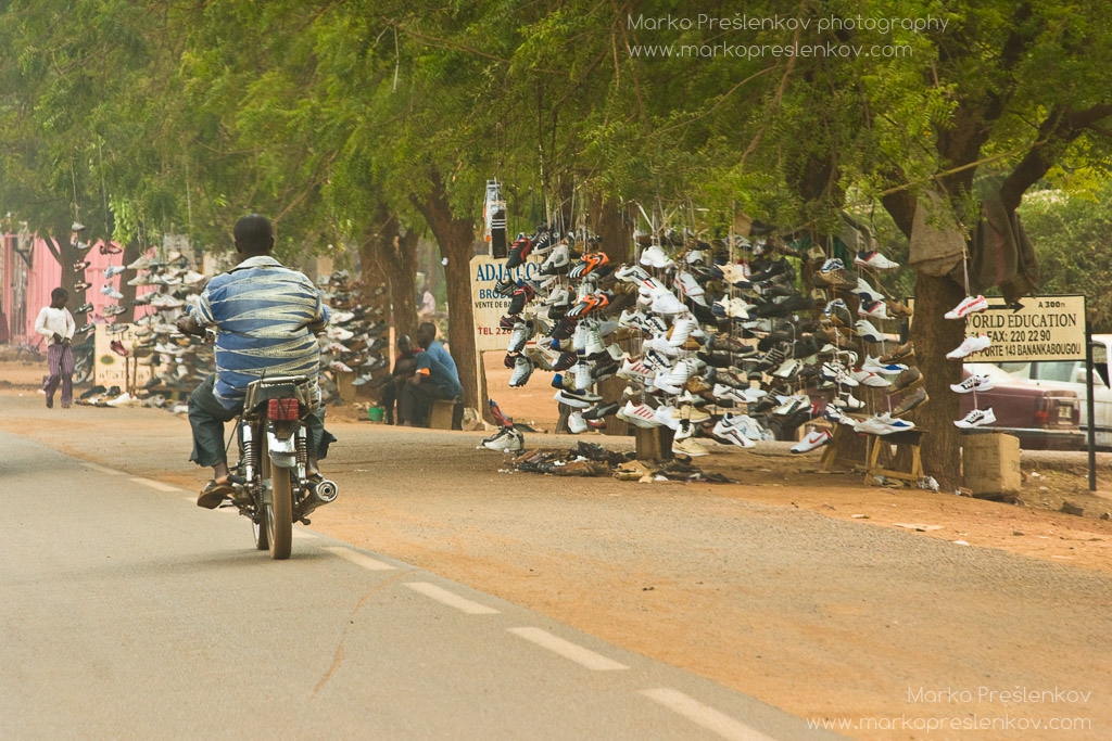 Shoe trees